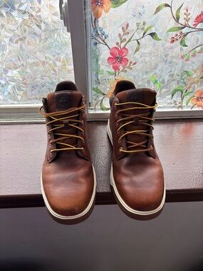 Timberland Men's Brown Leather Chukka Boots with Cream Soles